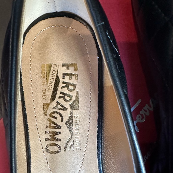 NIB Salvatore Ferragamo Black Quilted Ballet Flats Size 5B - Picture 4 of 6